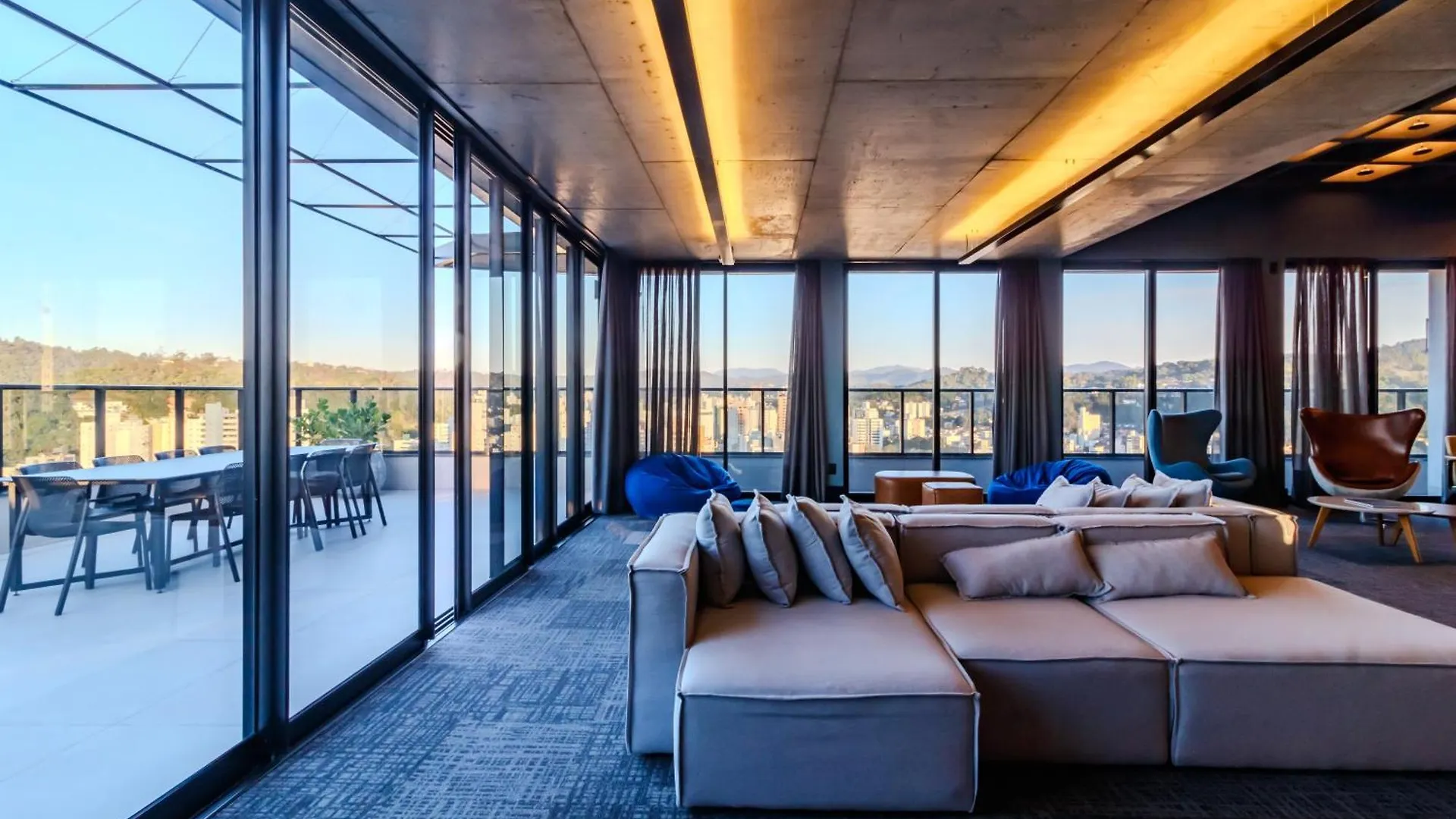 Apartamento Loft Novo Todo Mobiliado Com Wifi Piscina E Proximo A Oktober Blumenau
