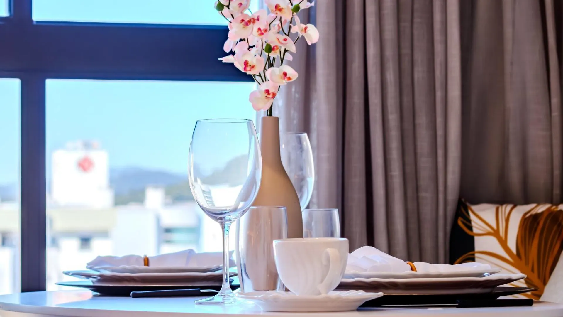 Apartamento Loft Novo Todo Mobiliado Com Wifi Piscina E Proximo A Oktober Blumenau