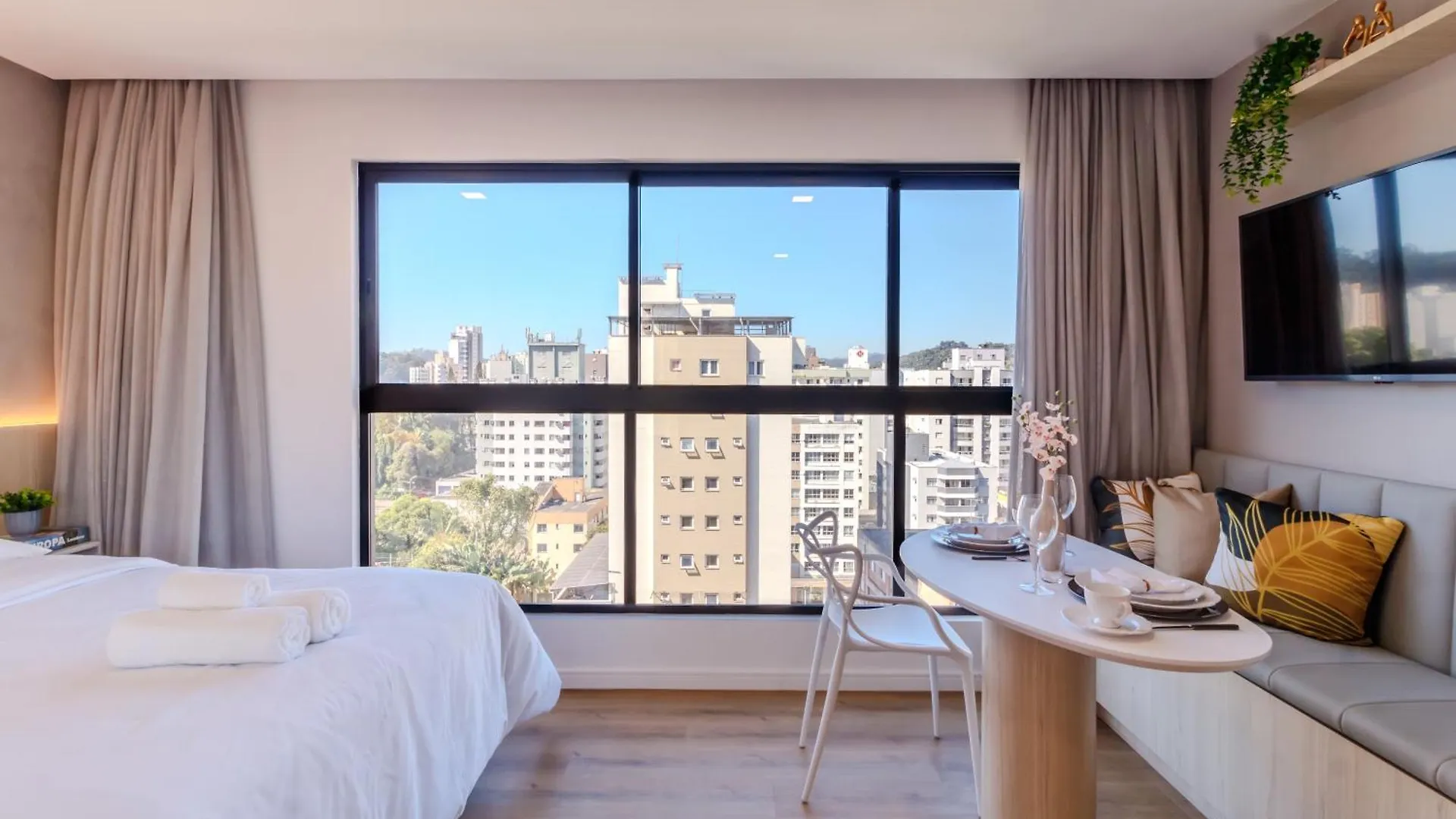 Apartamento Loft Novo Todo Mobiliado Com Wifi Piscina E Proximo A Oktober Blumenau