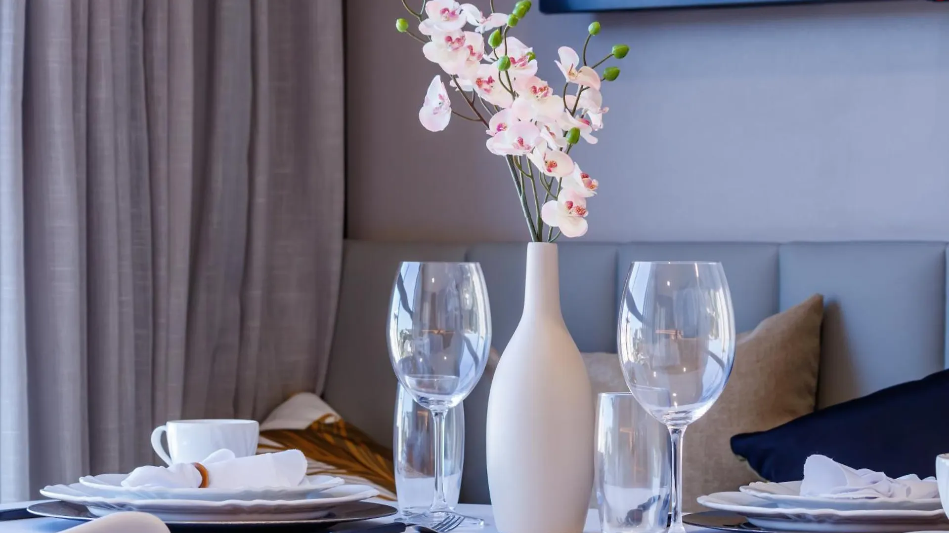 Apartamento Loft Novo Todo Mobiliado Com Wifi Piscina E Proximo A Oktober Blumenau 0*,  Brasil