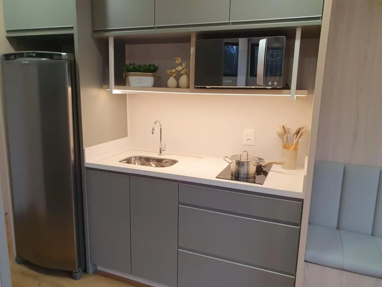 Apartamento Loft Novo Todo Mobiliado Com Wifi Piscina E Proximo A Oktober Blumenau