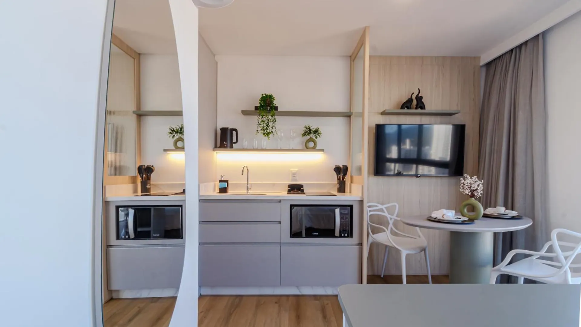 Apartamento Loft Novo Todo Mobiliado Com Wifi Piscina E Proximo A Oktober Blumenau