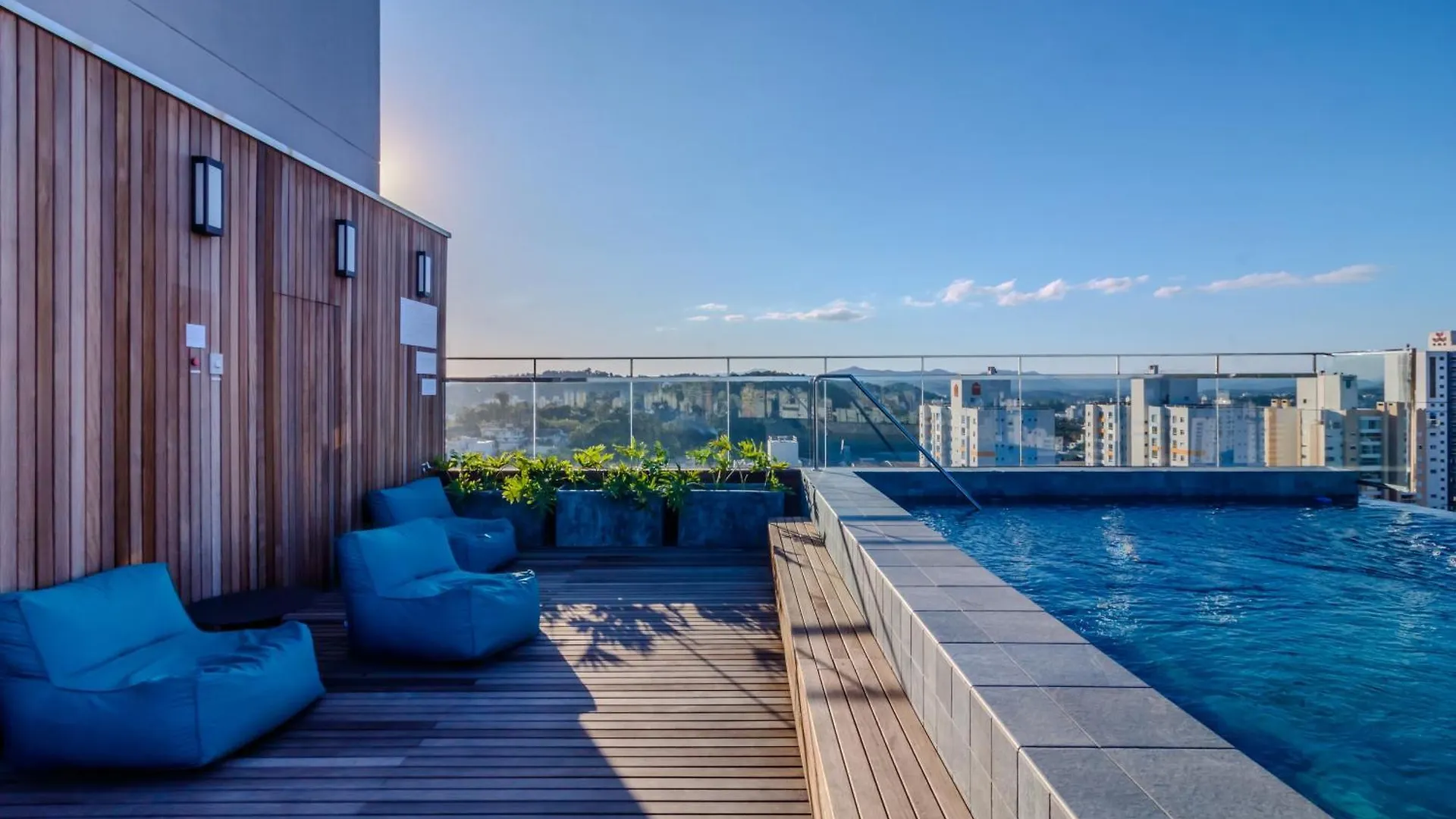 Loft Novo Todo Mobiliado Com Wifi Piscina E Proximo A Oktober Lejlighed Blumenau Brasilien