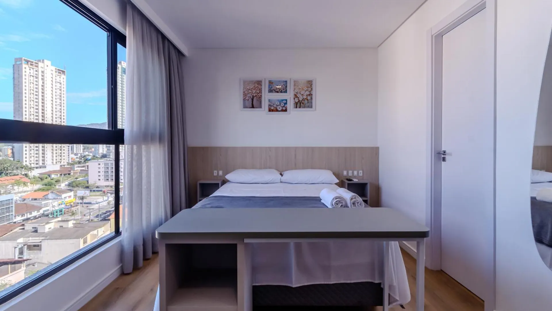 Loft Novo Todo Mobiliado Com Wifi Piscina E Proximo A Oktober Lejlighed Blumenau Brasilien