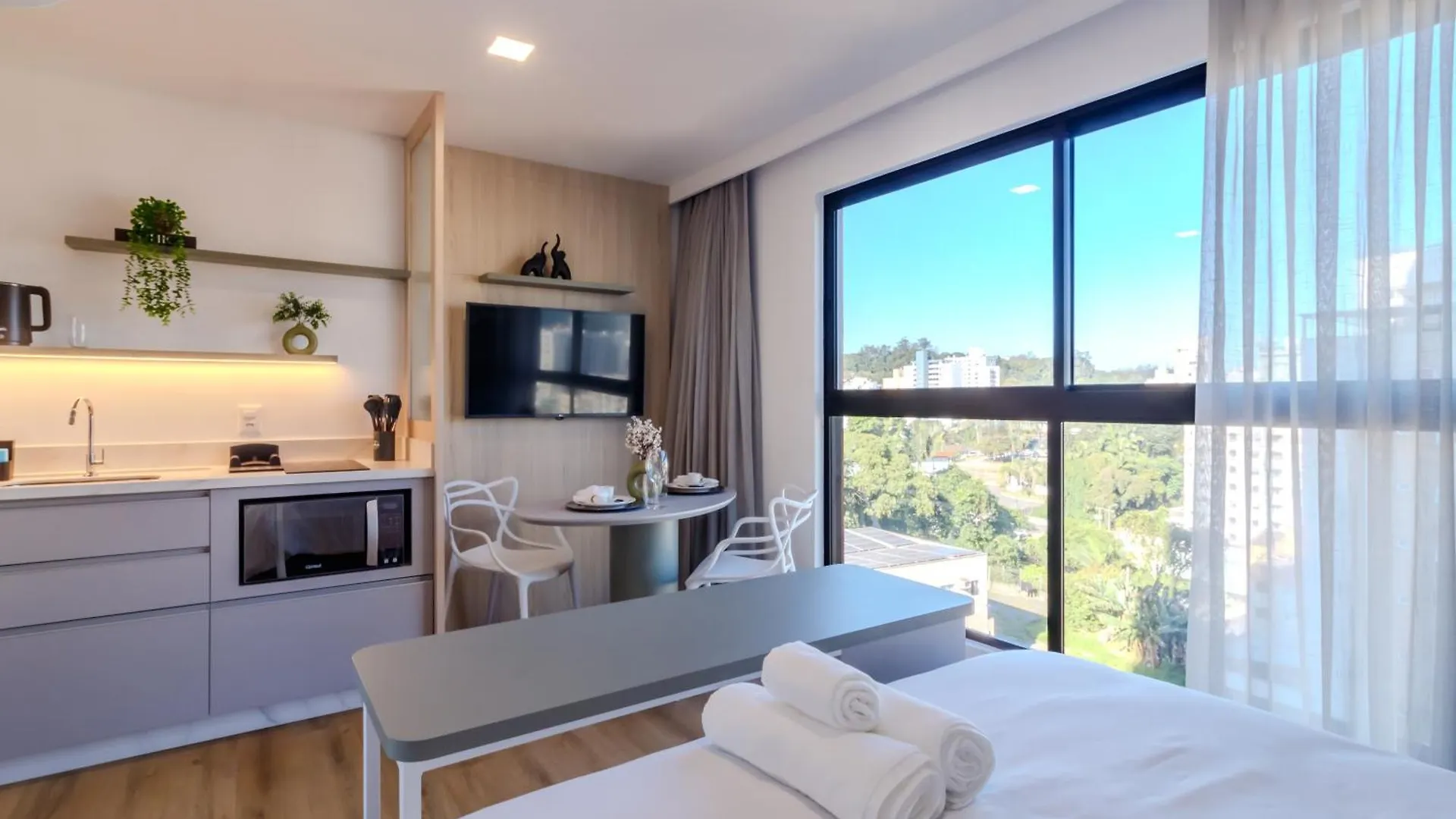 Loft Novo Todo Mobiliado Com Wifi Piscina E Proximo A Oktober Lejlighed Blumenau