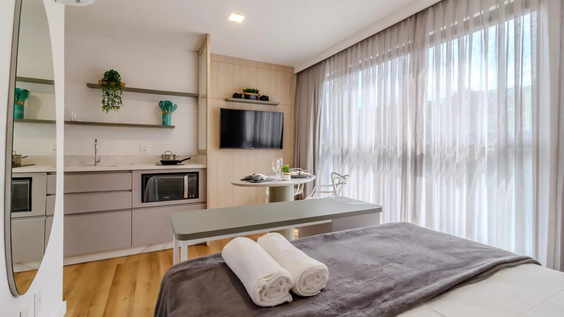 Loft Novo Todo Mobiliado Com Wifi Piscina E Proximo A Oktober Lejlighed Blumenau 0*,  Brasilien