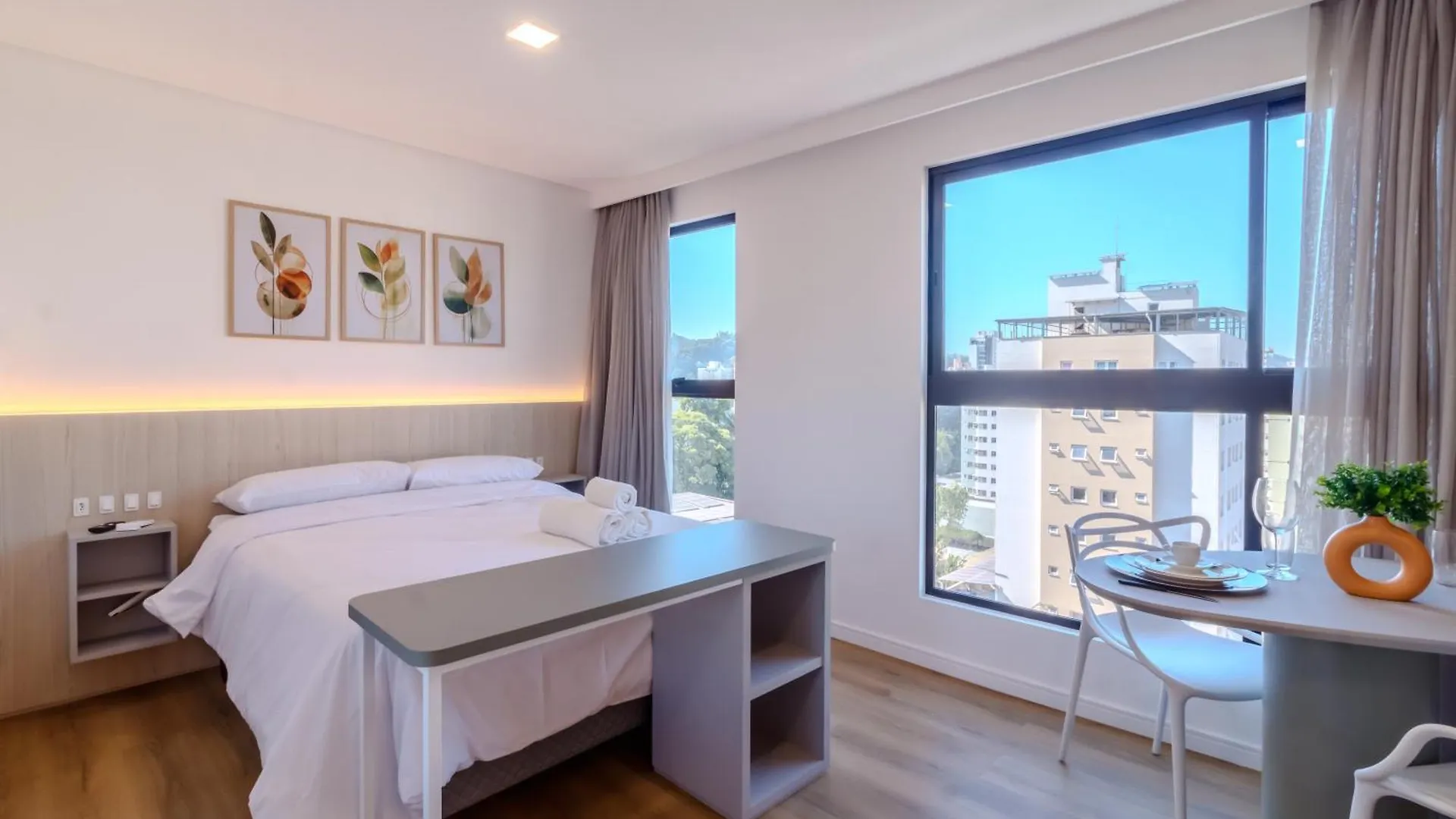 Loft Novo Todo Mobiliado Com Wifi Piscina E Proximo A Oktober Lejlighed Blumenau Brasilien
